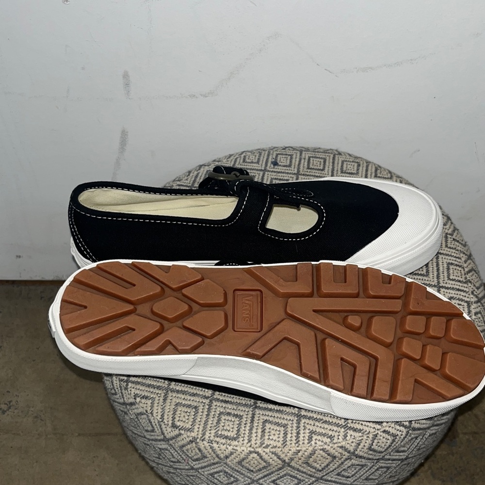 Vans Mary Jane Style 93 Sneaker Shoe with Buckle Black Canvas White Rubber NWOT - Picture 4 of 5
